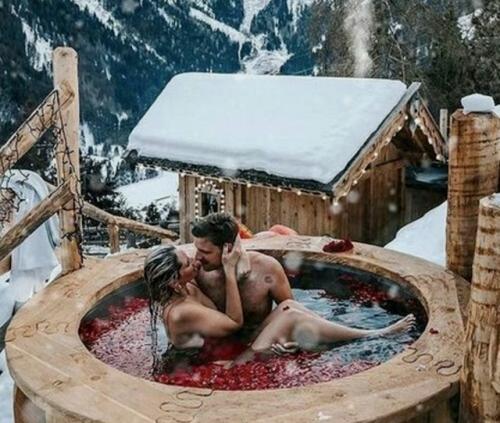 Зимнее секс - нормативное право: почему зимой надо заниматься любовью чаще. 02