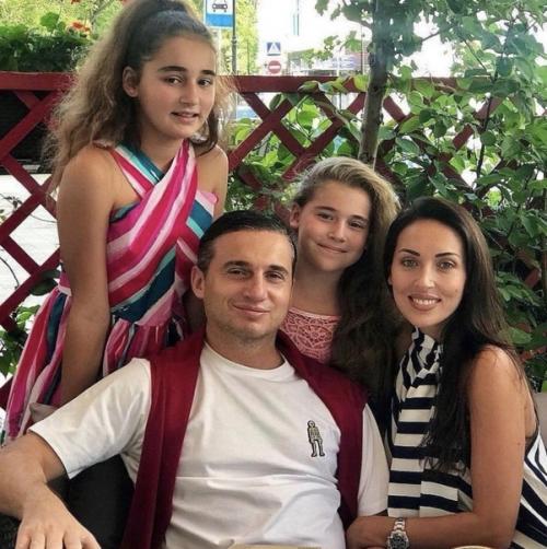 Шокирующее решение: Алсу подала на развод после 18 лет брака! 01