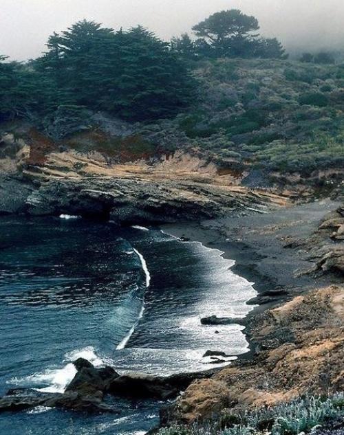 Не говори своему другу того, что не должен знать твой враг. Не говори своему другу то, чего не должен знать твой враг.