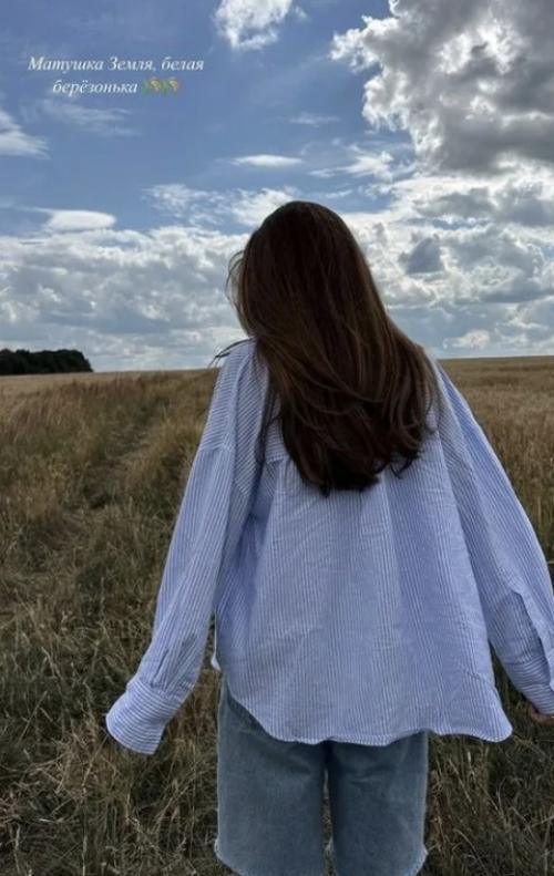 80-Летняя мама Анастасии Заворотнюк и внучка Анна отправились в тёплое семейное путешествие. 03