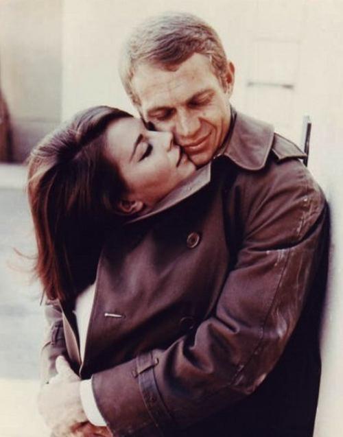 Лишь в том случае, если вы не можете принять образ жизни вашего мужа, не беритесь за эту работу - иными словами, не выходите за него замуж.