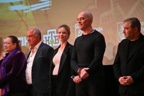 Перестала Скрывать Беременность - молодая жена Егора бероева появилась на публике с заметно округлившимся животом. 01