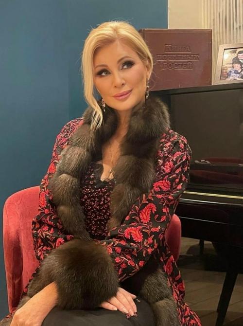 Обозвал Неудачницей - 58-летний Филипп Киркоров резко осудил Вику Цыганову из-за её громких высказываниях о Ларисе долиной. 01