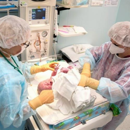 Среди новорождённых девочек чаще всего встречаются имена Ева, Анна, Мария и варвара.  