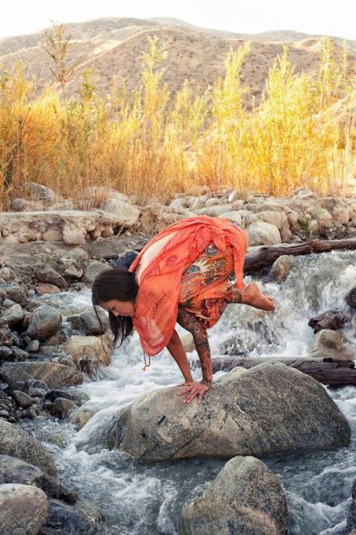 Бакасана. От слова Бака - журавль. 01 Бакасана. От слова Бака - журавль. 01