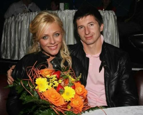 У бывшего мужа Юлии Началовой, футболиста Евгения Алдонина, тяжёлая форма онкологии. 02