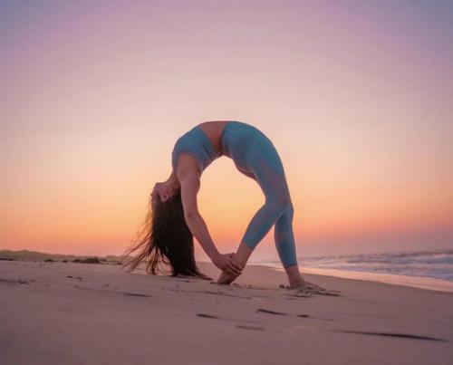 Какие асаны йоги практиковать при сутулости. 04