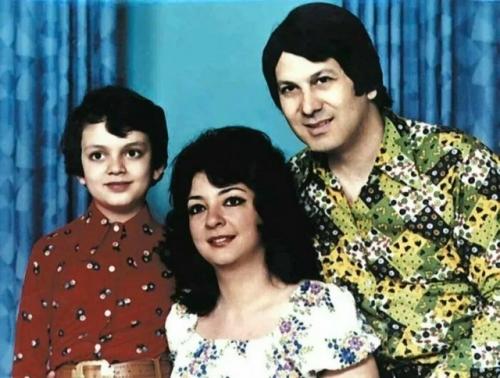 Филипп Киркоров с трепетом о своем отце вспомнил. 01