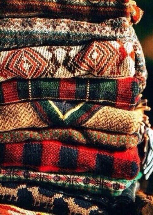 А ведь иногда, чтобы почувствовать себя счастливым, достаточно всего - навсего чашечки горячего, ароматного кофе в компании собственных мыслей …. 05