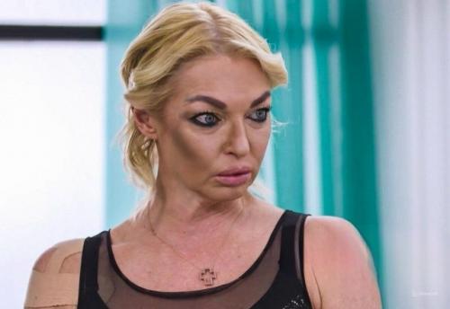 Первый выпуск шоу Звёзды под Капельницей уже вызвал бурю эмоций. 01