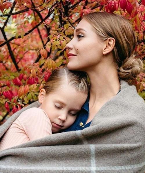 Кристина асмус и её 5-летняя дочь анастасия! 01