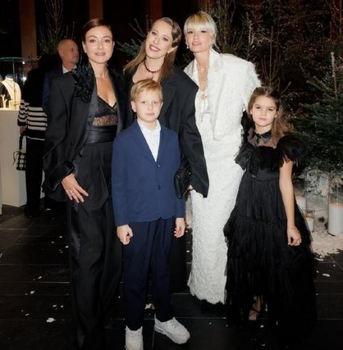 Ксения Собчак и Максим виторган устроили вечеринку для сына Платона. 01