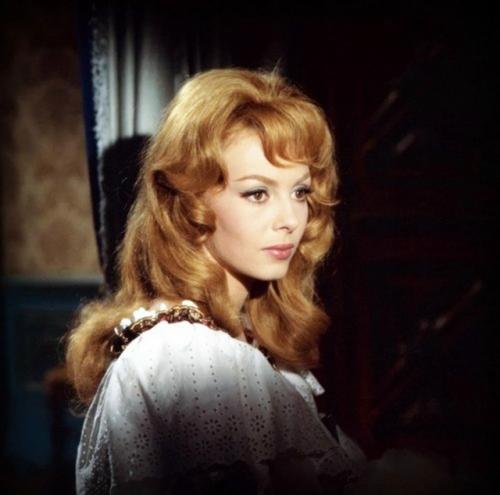 6 интересных фактов о серии фильмов Анжелика. 03 6 интересных фактов о серии фильмов Анжелика. 03