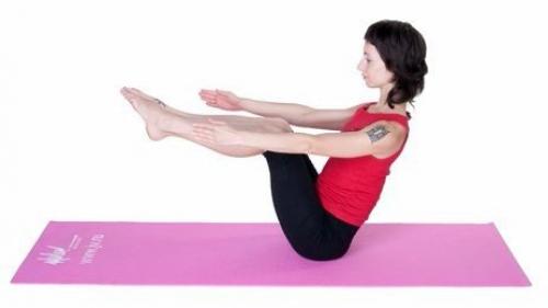 Поза ворона в йоге. Поза вороны.

Обычно бакасана, или поза вороны, - это первый баланс на руках, с которым знакомят новичков.