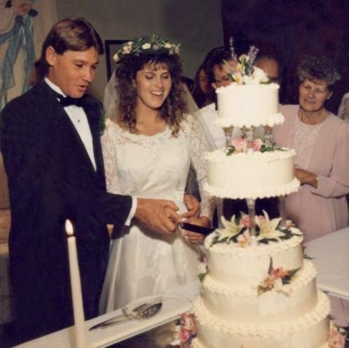 Вдова Стива Ирвина - Терри Ирвин рассказала, что она не ходила на свидания с тех пор, как умер ее любимый муж. 08