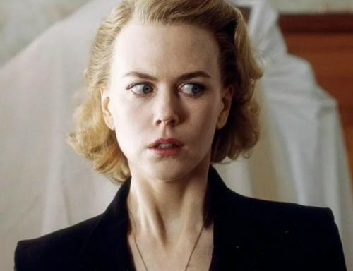 Плачу и задыхаюсь от страха. 01