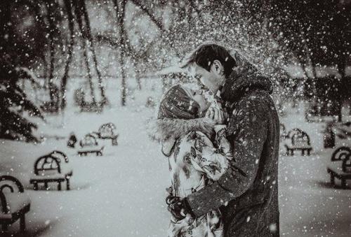 Порой наш собственный свет гаснет, и потом вновь возгорается от искры другого человека.