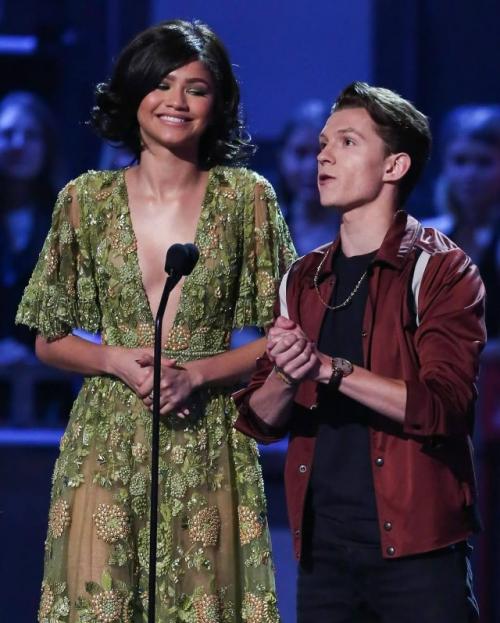 Все кричат Горько зендее и тому холланду. 01