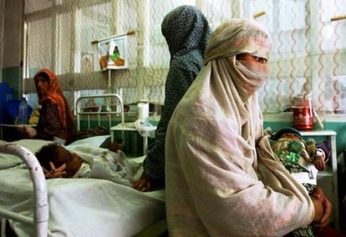 Жёсткие ограничения: в Афганистане запрещают контрацепцию и закрывают роддома. 01