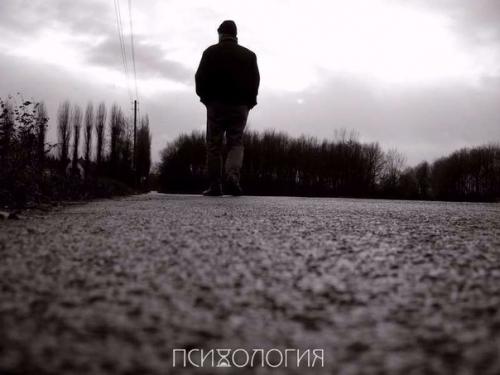 Папа никогда не умирает, просто рядом быть перестает. 
