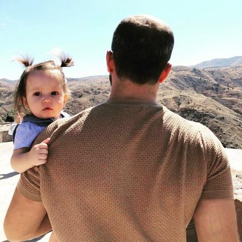 Невероятно красивые!   Семья Арарата и кати кещян! 05