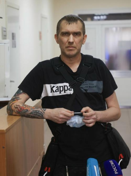 Петербуржец живёт без пульса - и спокойно говорит, что его это не парит. 01