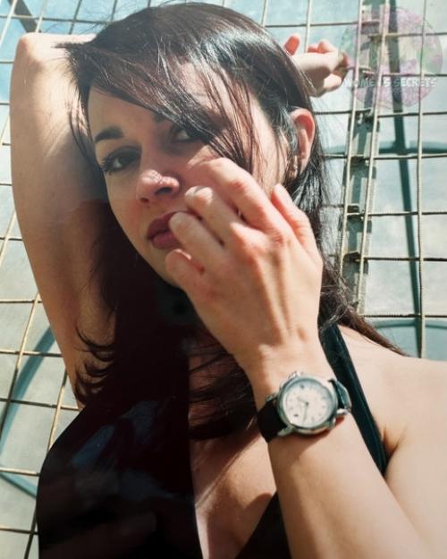 Анна заворотнюк поделилась архивными фотографиями своей мамы Анастасии. 04