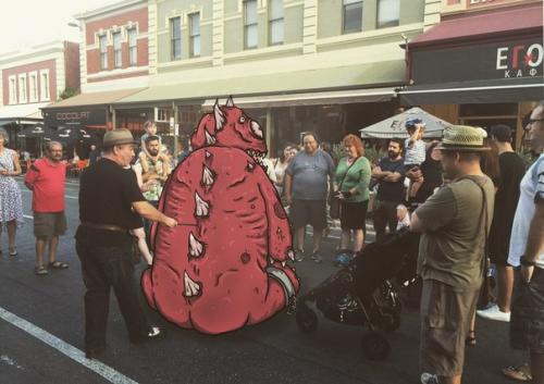 Австралийский художник с помощью Ipad Pro и Apple Pencil делает повседневные снимки фантастическими? 07