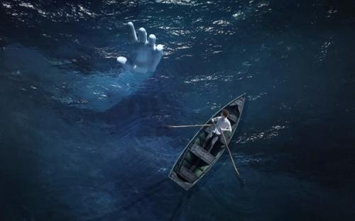 В том случае, если внутри у вас страх, жизнь будет пугать вас.