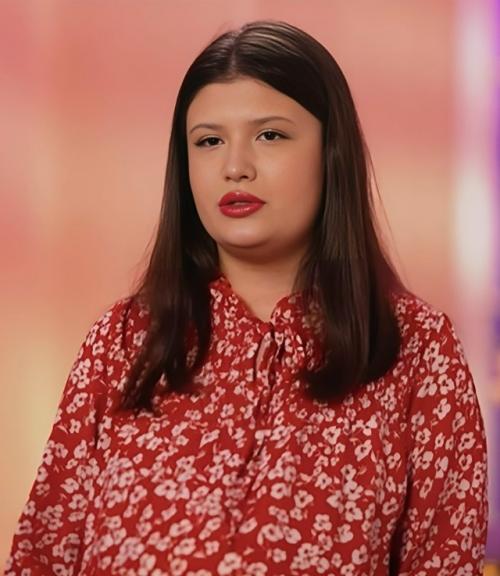 Главной героиней стала школьница, забеременевшая от 21-летнего парня. 02