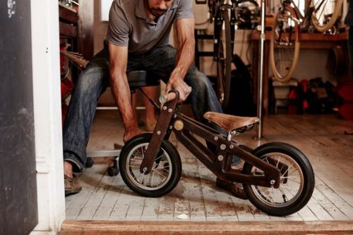 У мужчины нет права на усталость, он не имеет права жаловаться.