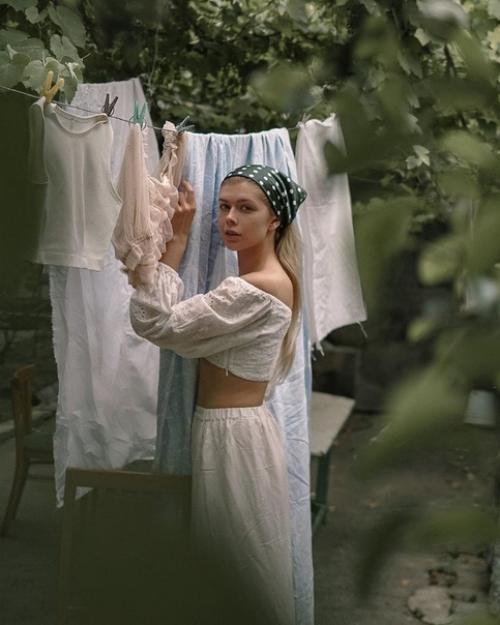 Простая и добрая история одной девушки. 02