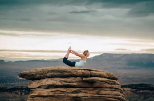 3 асаны для здорового кишечника. 01