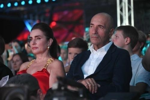 Игорь крутой откровенное заявление о личной жизни сделал. 
