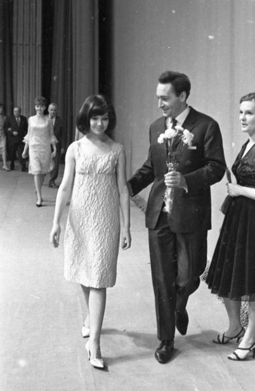 Людмила Савельева пришла на съёмочную площадку Войны и Мира совсем юной-ей едва исполнилось 20лет. 07