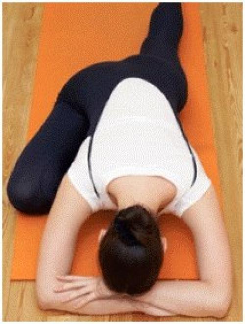 Йога для спины: лучшие асаны для больного позвоночника и его вытяжения. 06