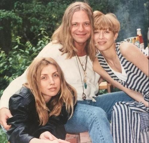 Арxивные снимки: как выглядели наши звезды на снимкaх 80-х и 90-х. 03