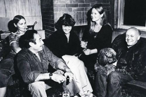 И если вы слишком душой огрубели - идите смягчиться не к водке, а к Белле. 04