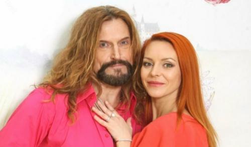 Как выглядят дети эпатажной пары джигурды и Анисиной: неожиданные факты о Мике и Эве. 01