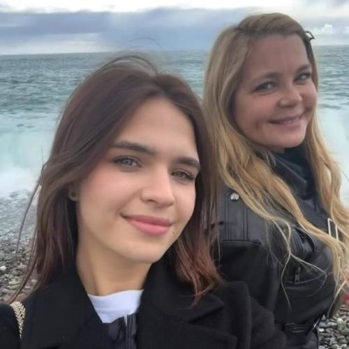 Ирина пегова повзрослевшую дочь от орлова - редкие кадры показала.

