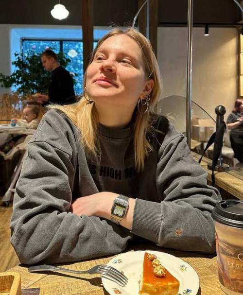 Сбежавшие невесты: шокирующие истории о звёздах, так и не сказавших да. 06