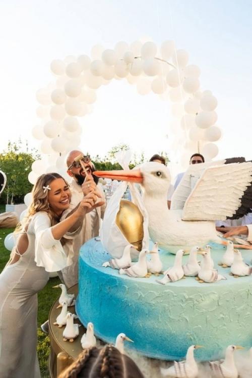 Анна хилькевич узнала пол будущего третьего ребенка - это снова девочка. 01