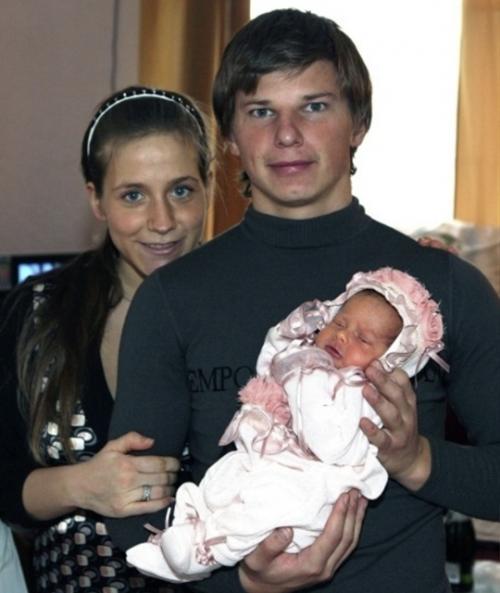 Барановская в центре скандала: призвала россиянок рожать в поле, но сама рожала в Лондоне. 03