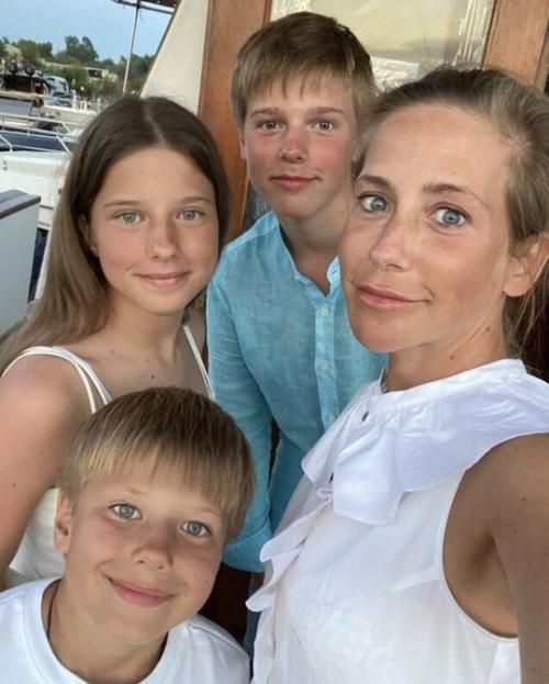 Барановская в центре скандала: призвала россиянок рожать в поле, но сама рожала в Лондоне. 01