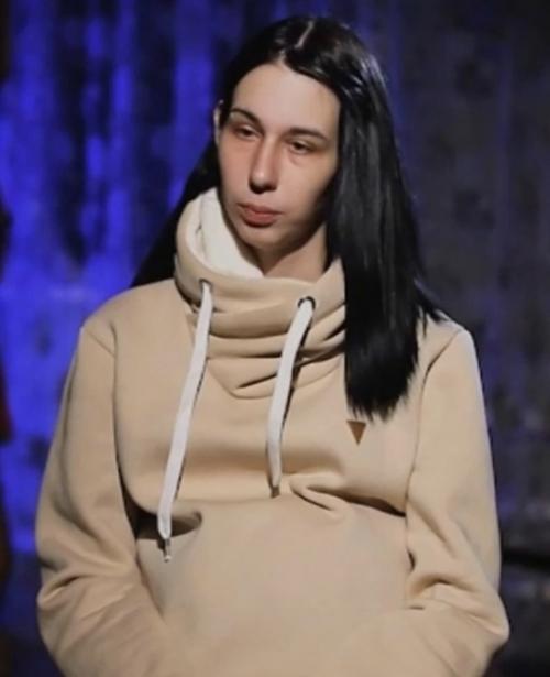 Арина из шоу 'беременна в 16' оставила своих двойняшек на бабушку, сосредоточившись на своих увлечениях. 01