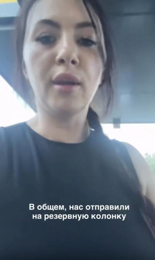 В Пензе девушка взяла в Аренду ребёнка - инвалида, чтобы не стоять в очереди на АЗС. 02