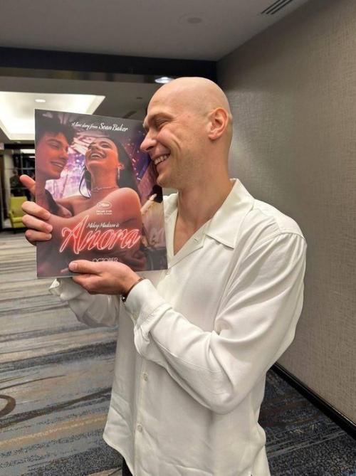 Юра борисов на кинофестивале в Торонто встретился с Анджелиной Джоли. 01