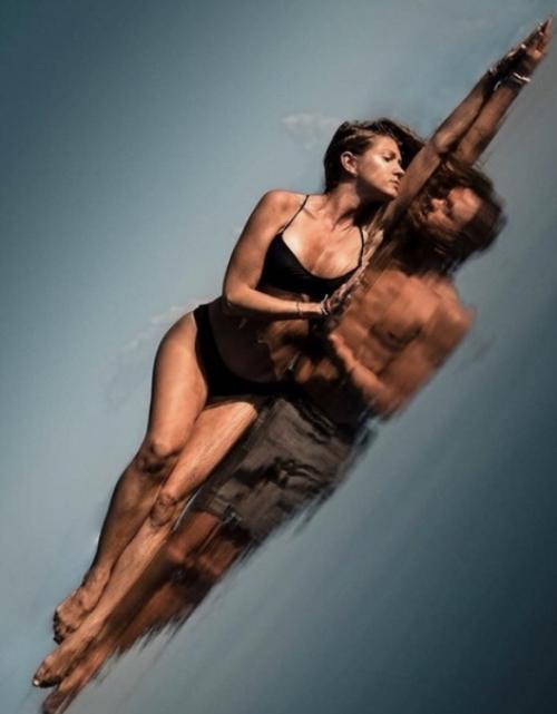 Я по тебе даже во время веселья скучаю.