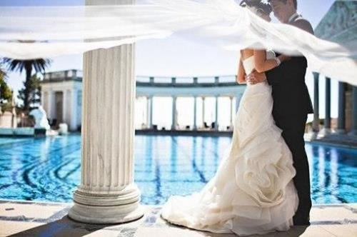 Между мужем и отцом.