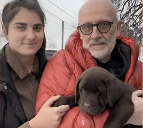 61-Летний Александр Гордон и 23-летняя жена - теперь с ребенком. 01